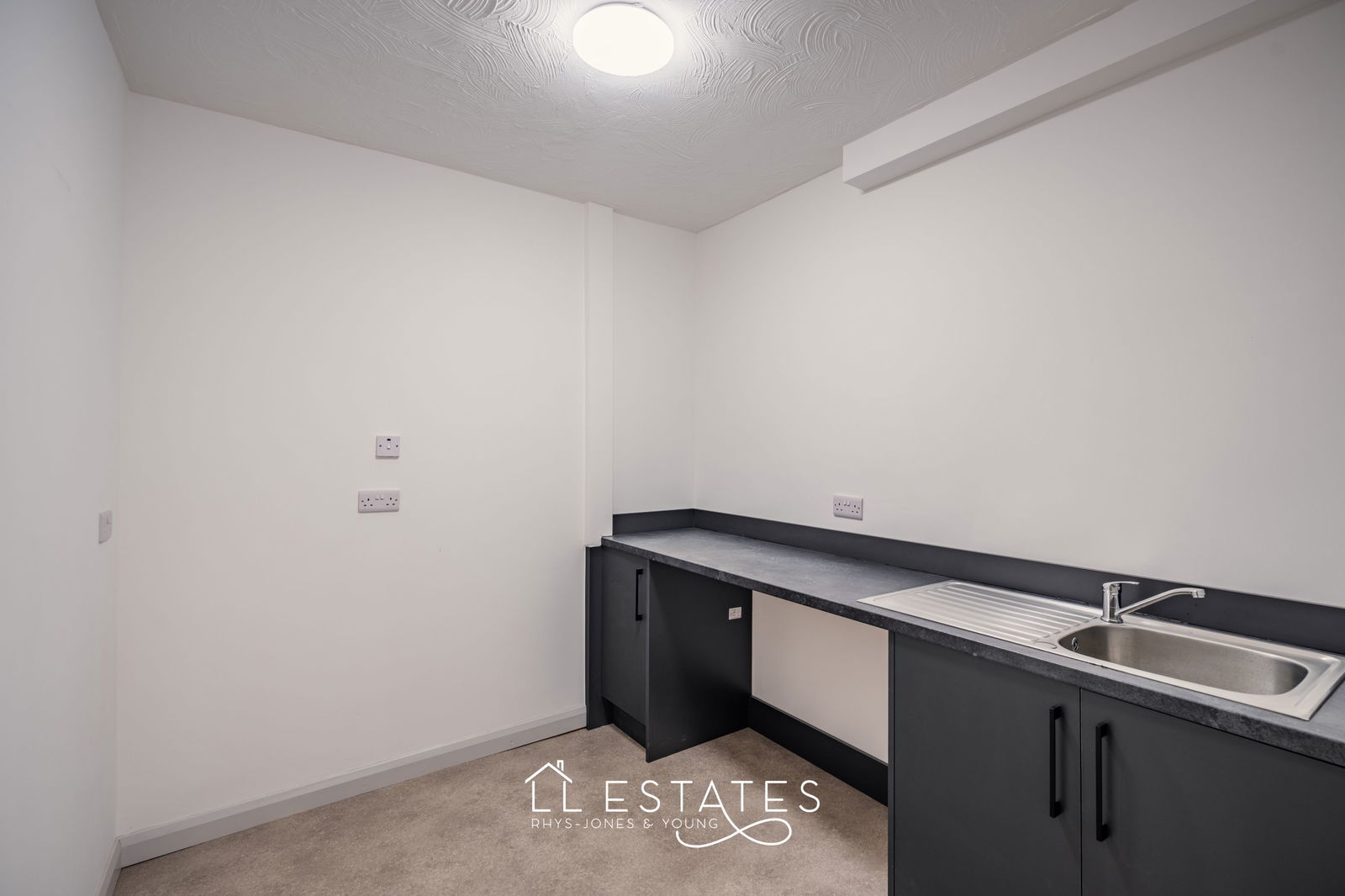 4 bed semi-detached house for sale in Princes Avenue, Prestatyn, LL19 8RW  - Property Image 4