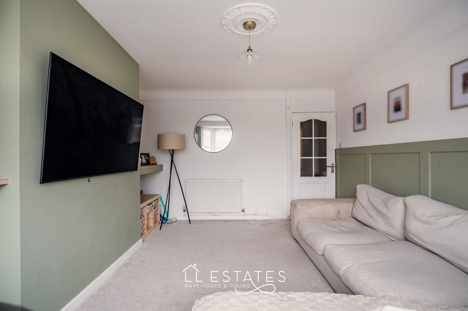 2 bed bungalow for sale in Grosvenor Road, Prestatyn, LL19 7TR  - Property Image 4