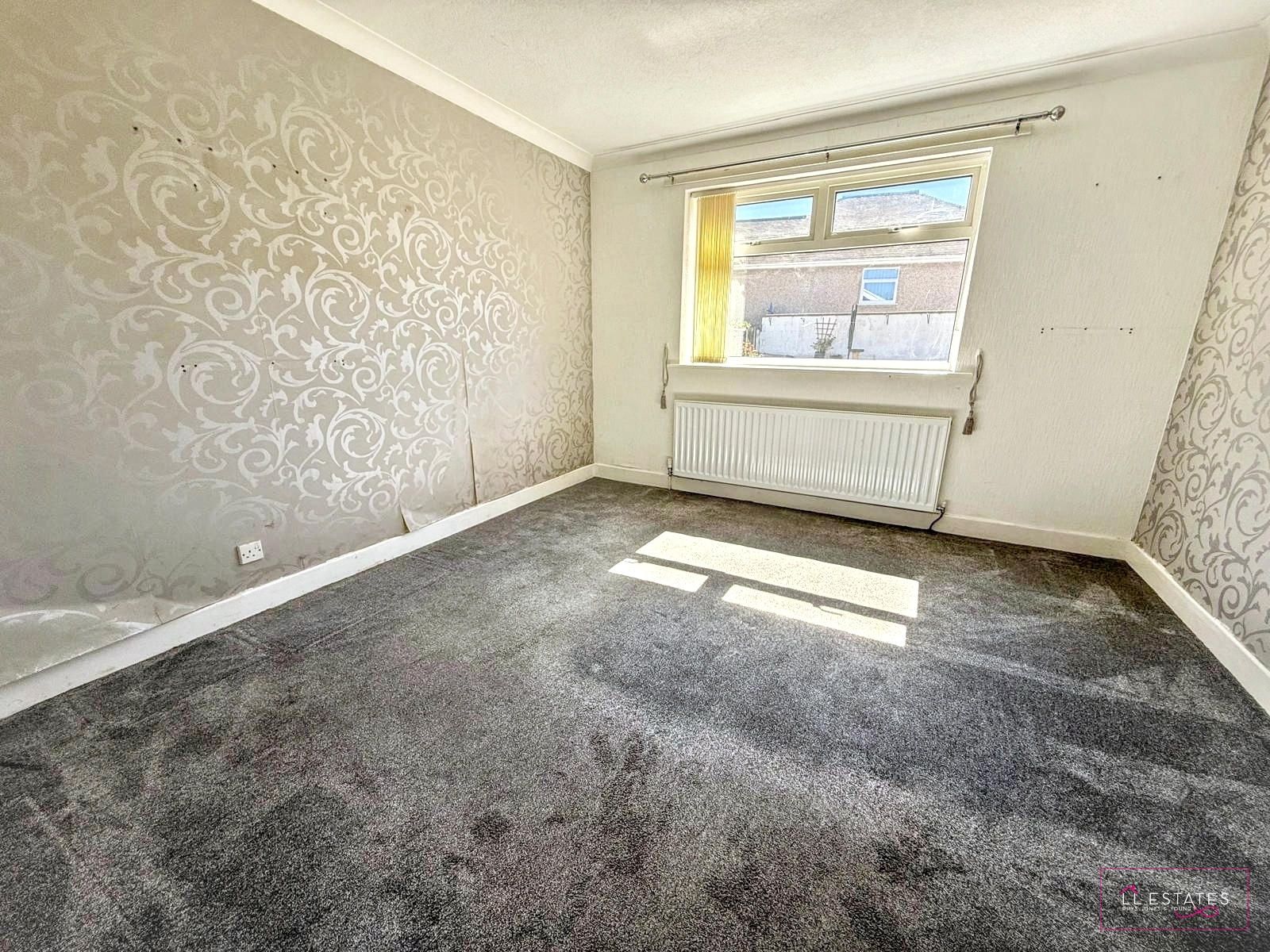 2 bed bungalow for sale in Ffordd Ffynnon, Rhuddlan 4