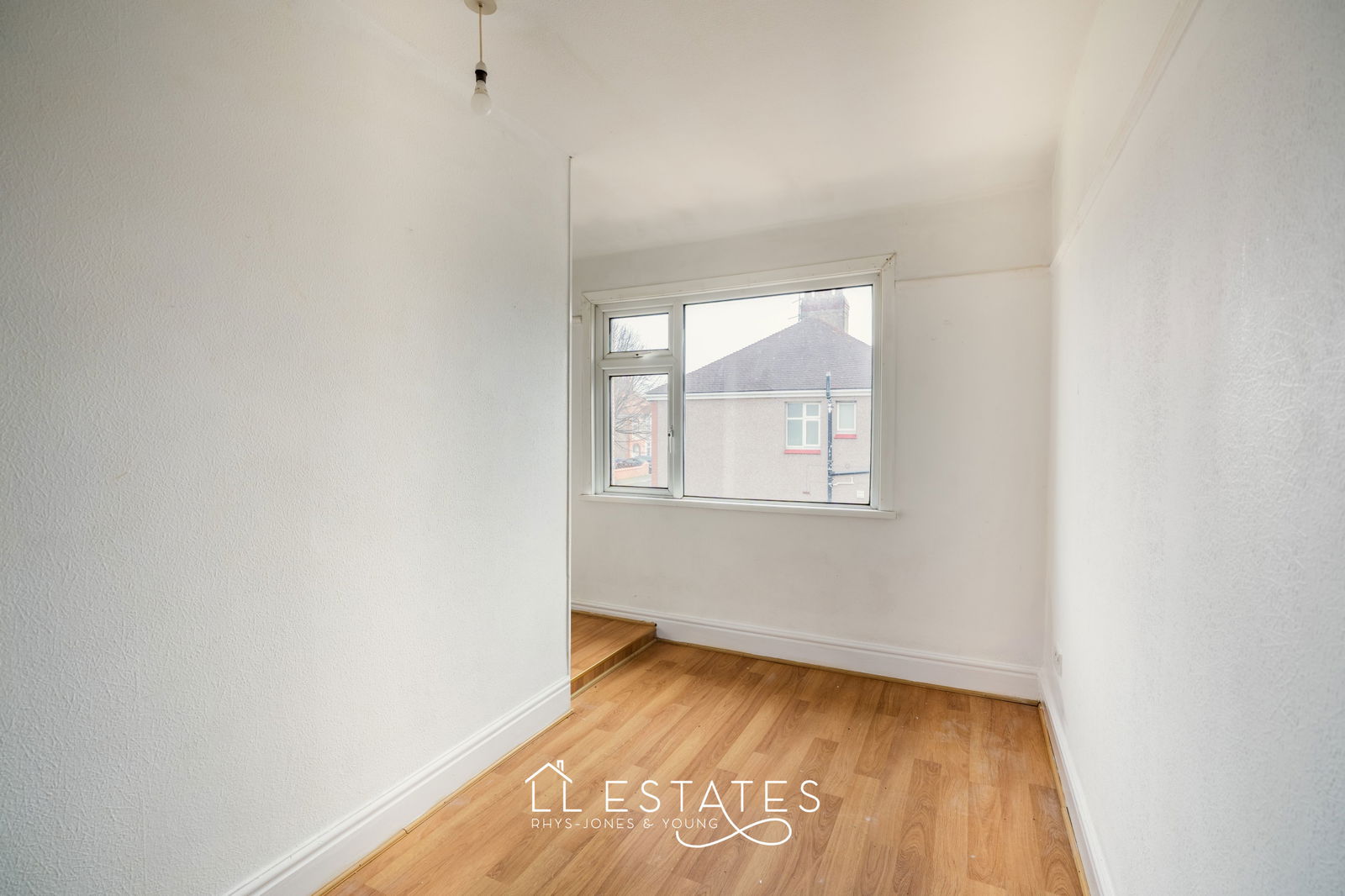 3 bed semi-detached house for sale in Clifton Park Road, Rhyl, LL18 4AL  - Property Image 7