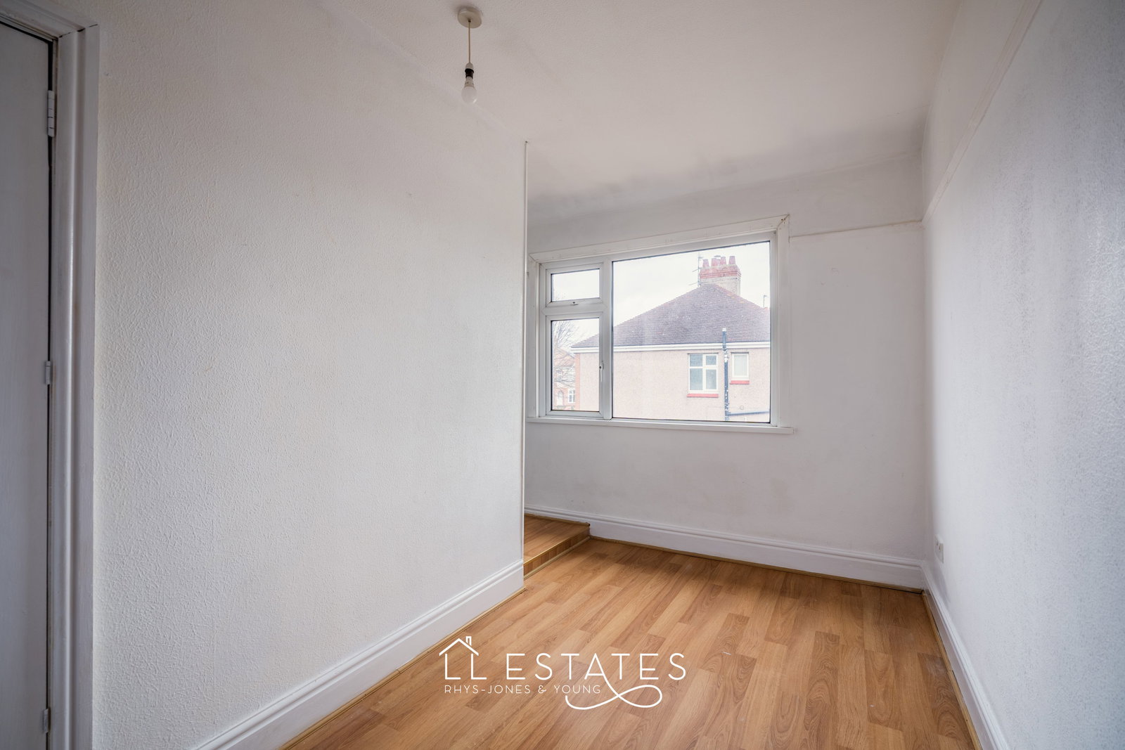 3 bed semi-detached house for sale in Clifton Park Road, Rhyl, LL18 4AL  - Property Image 9