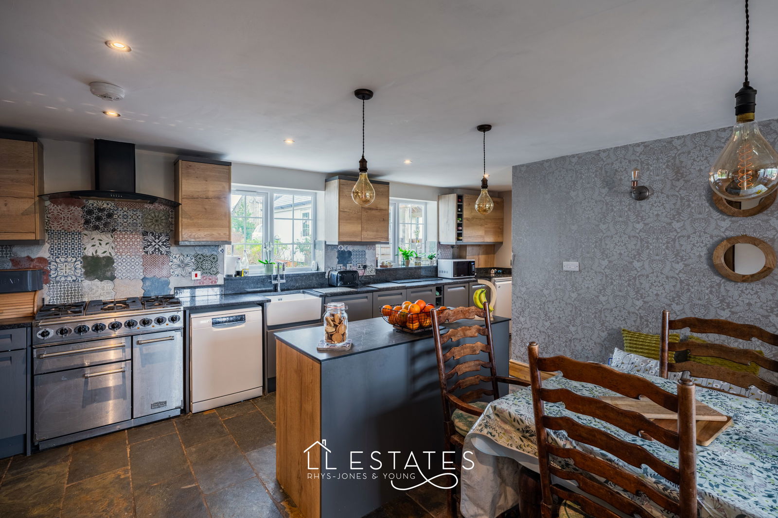 5 bed detached house for sale in Walwen Lane, Axton, CH8 9DL 6