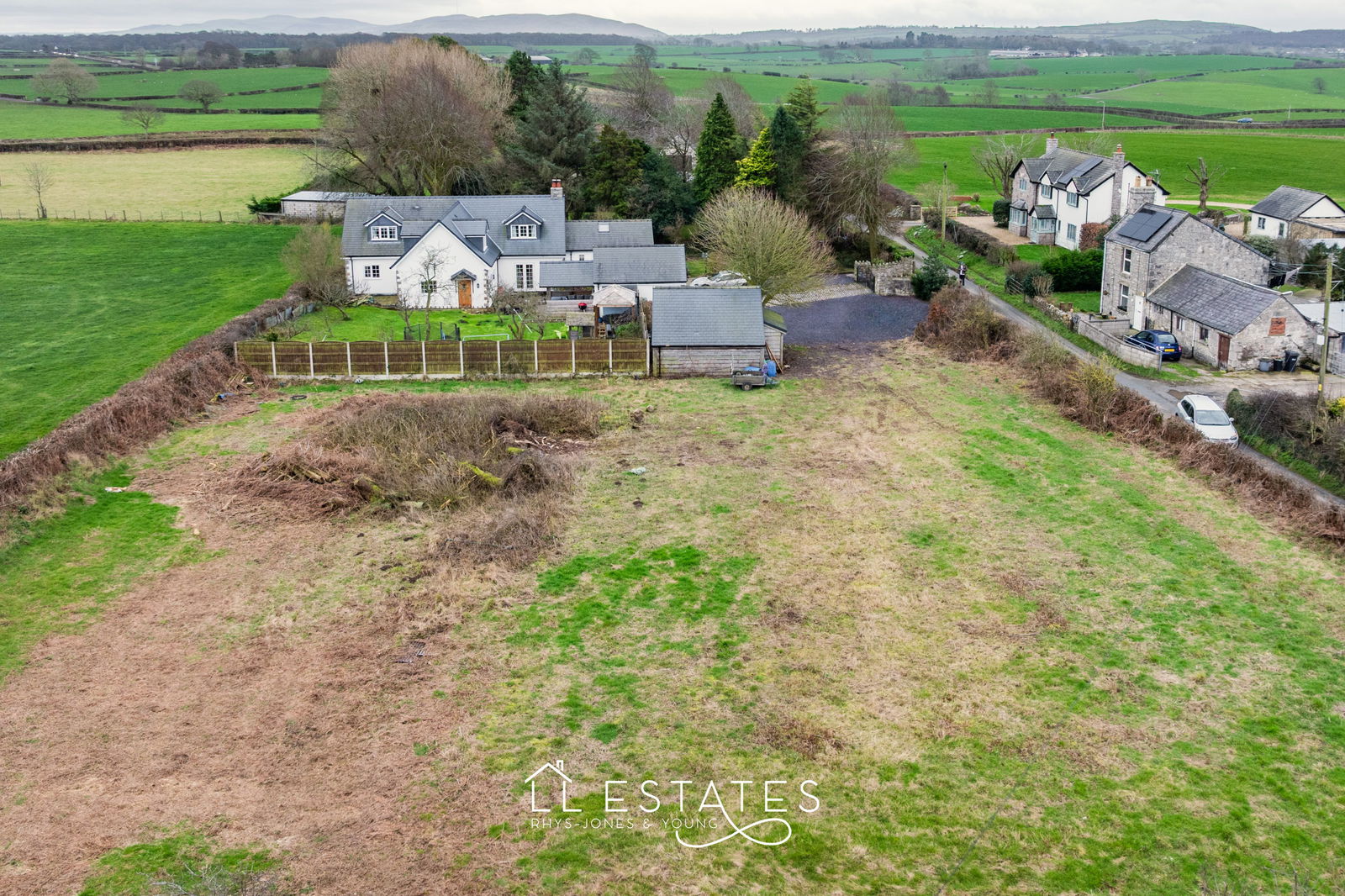 5 bed detached house for sale in Walwen Lane, Axton, CH8 9DL 1