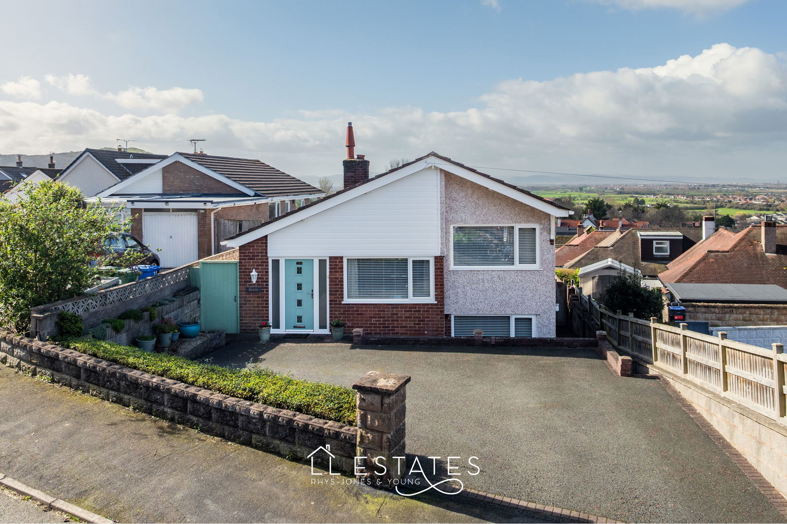 2 bed detached house for sale in The Avenue, Prestatyn, LL19 9RE