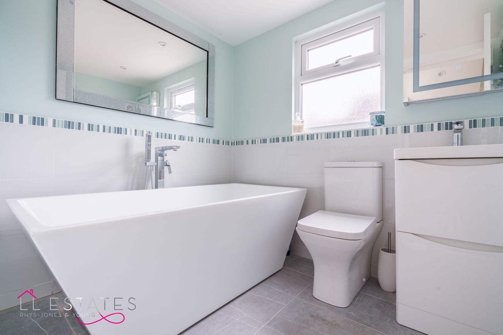 3 bed bungalow for sale in Hendre Court, Prestatyn, LL19 9SF 13