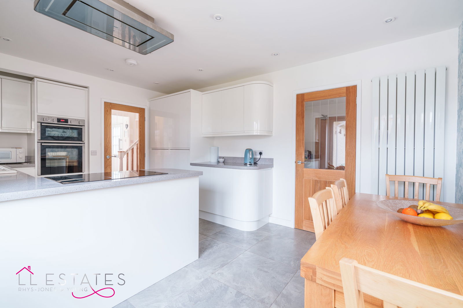 3 bed bungalow for sale in Hendre Court, Prestatyn, LL19 9SF 1