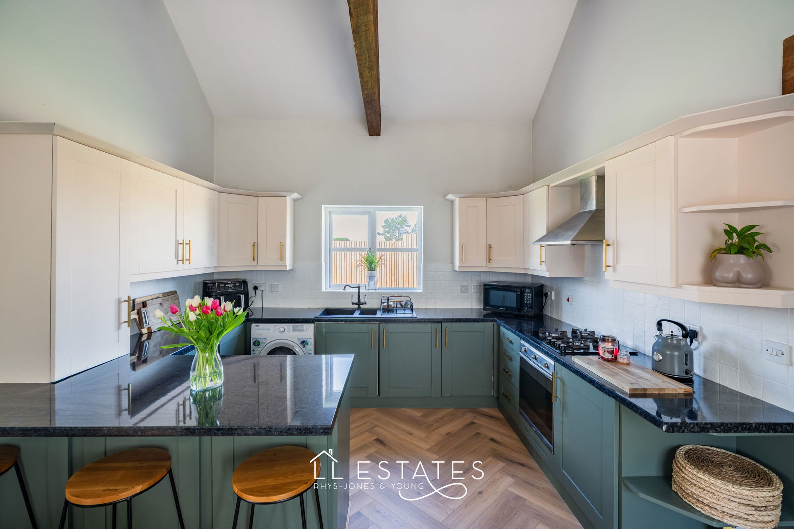 3 bed mews house for sale in Dyserth Road, Rhyl, LL18 4DY  - Property Image 5