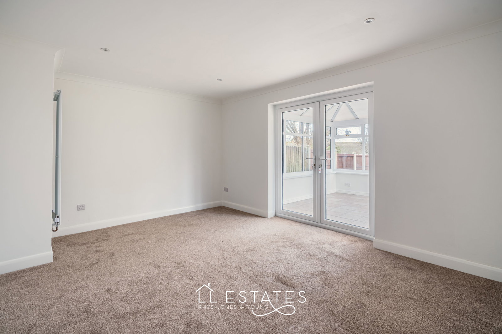 2 bed semi-detached house for sale in Maple Avenue, Rhyl, LL18 4JT  - Property Image 4