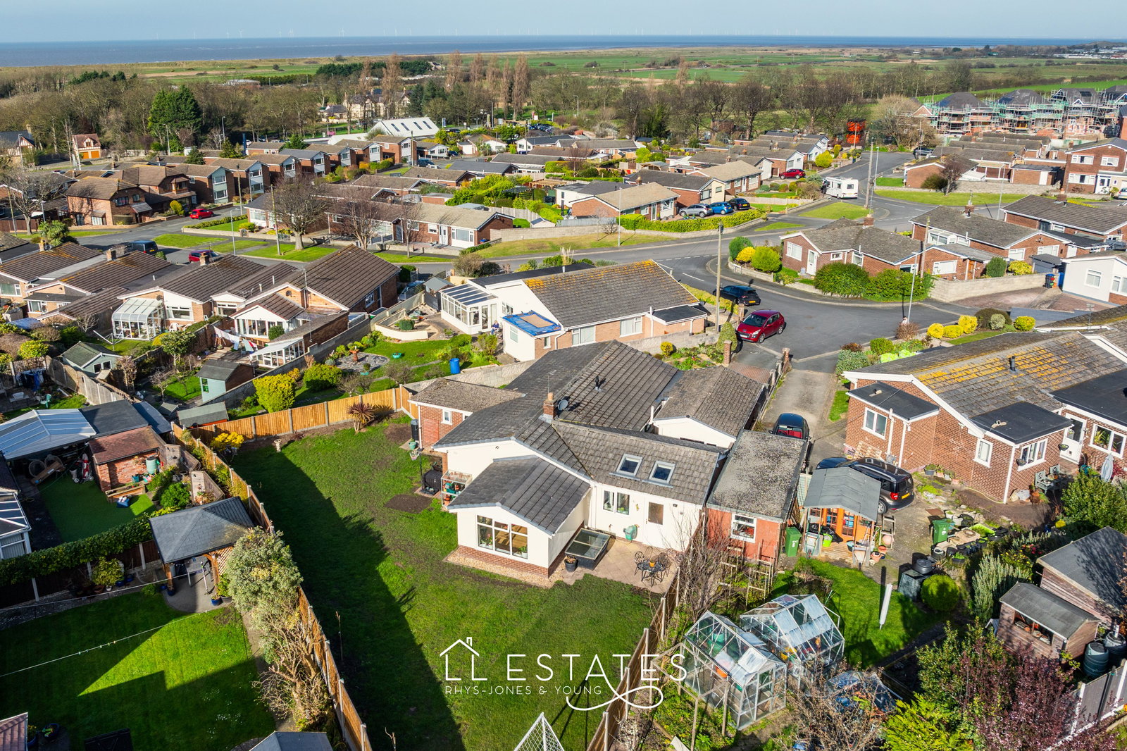 4 bed bungalow for sale in Rhodfa Bedwen, Prestatyn, LL19 9LA  - Property Image 16
