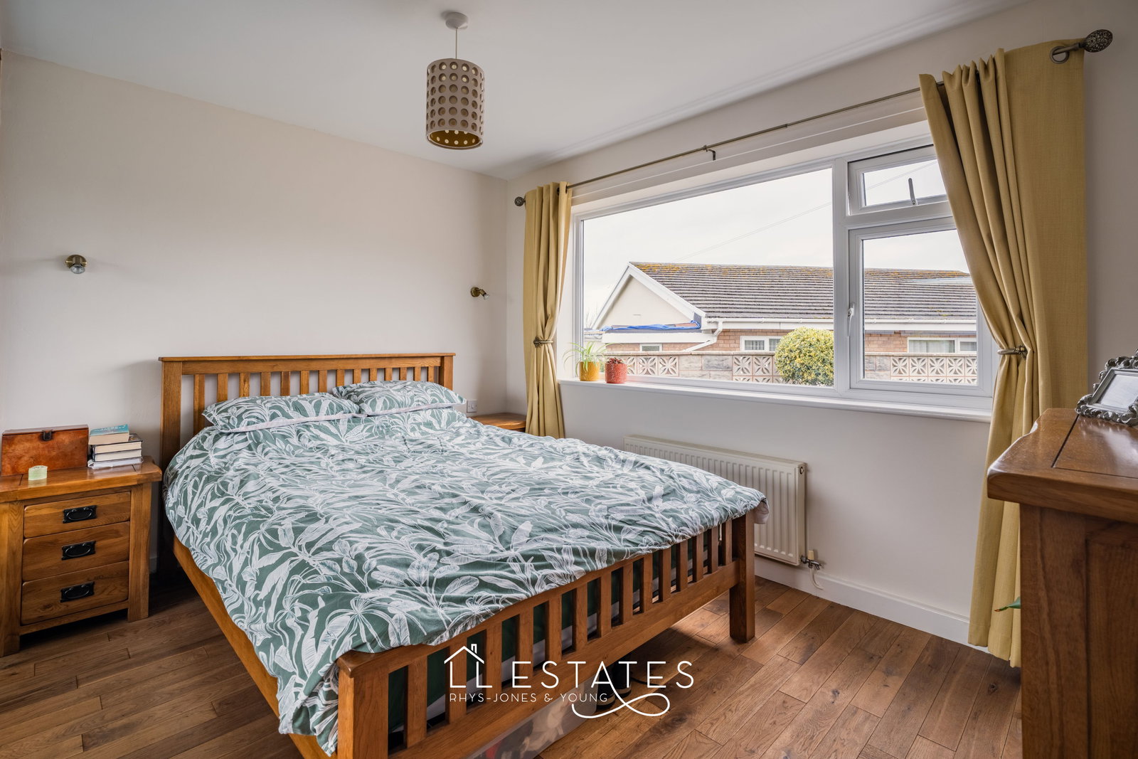 4 bed bungalow for sale in Rhodfa Bedwen, Prestatyn, LL19 9LA  - Property Image 12