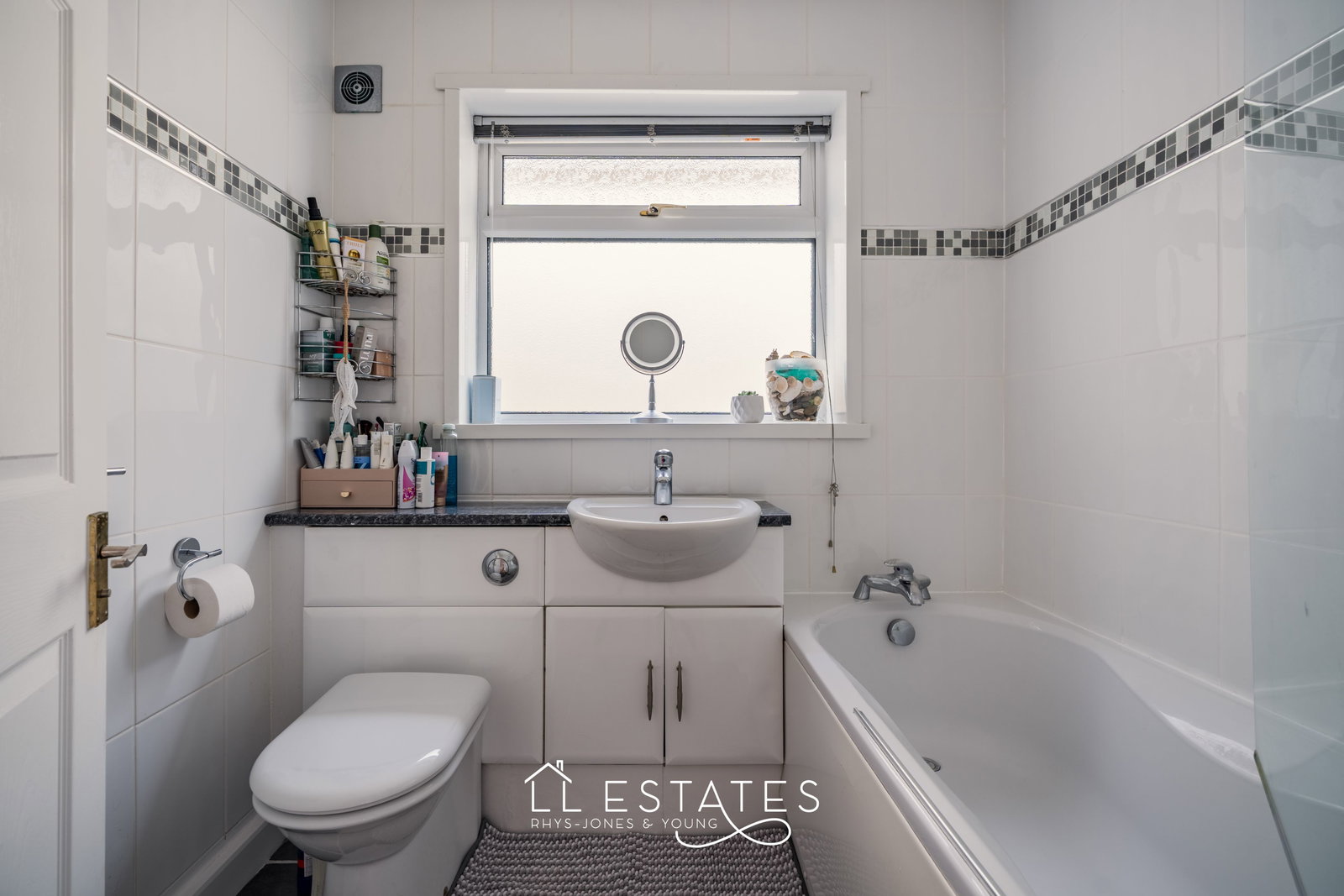 4 bed bungalow for sale in Rhodfa Bedwen, Prestatyn, LL19 9LA  - Property Image 14