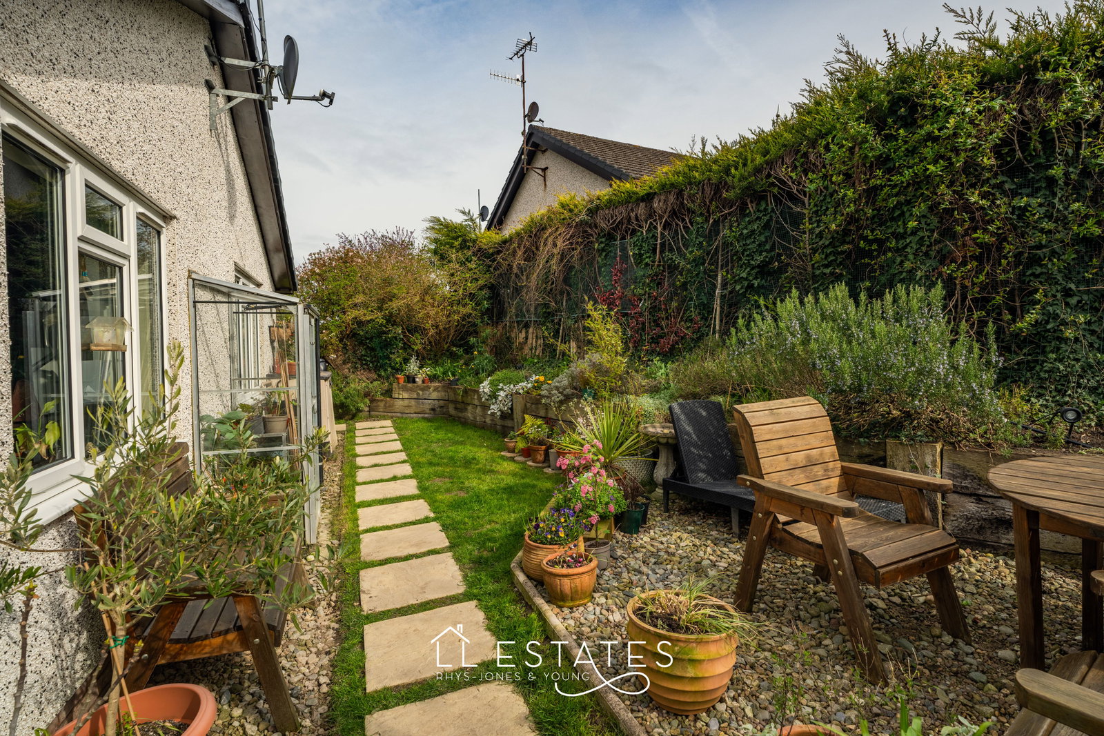 3 bed detached house for sale in Cae Felin, Betws Yn Rhos, LL22 8AZ  - Property Image 14