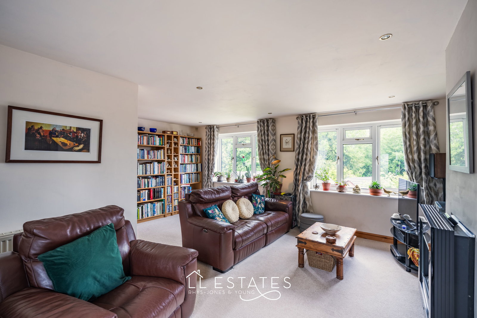 3 bed detached house for sale in Cae Felin, Betws Yn Rhos, LL22 8AZ 2