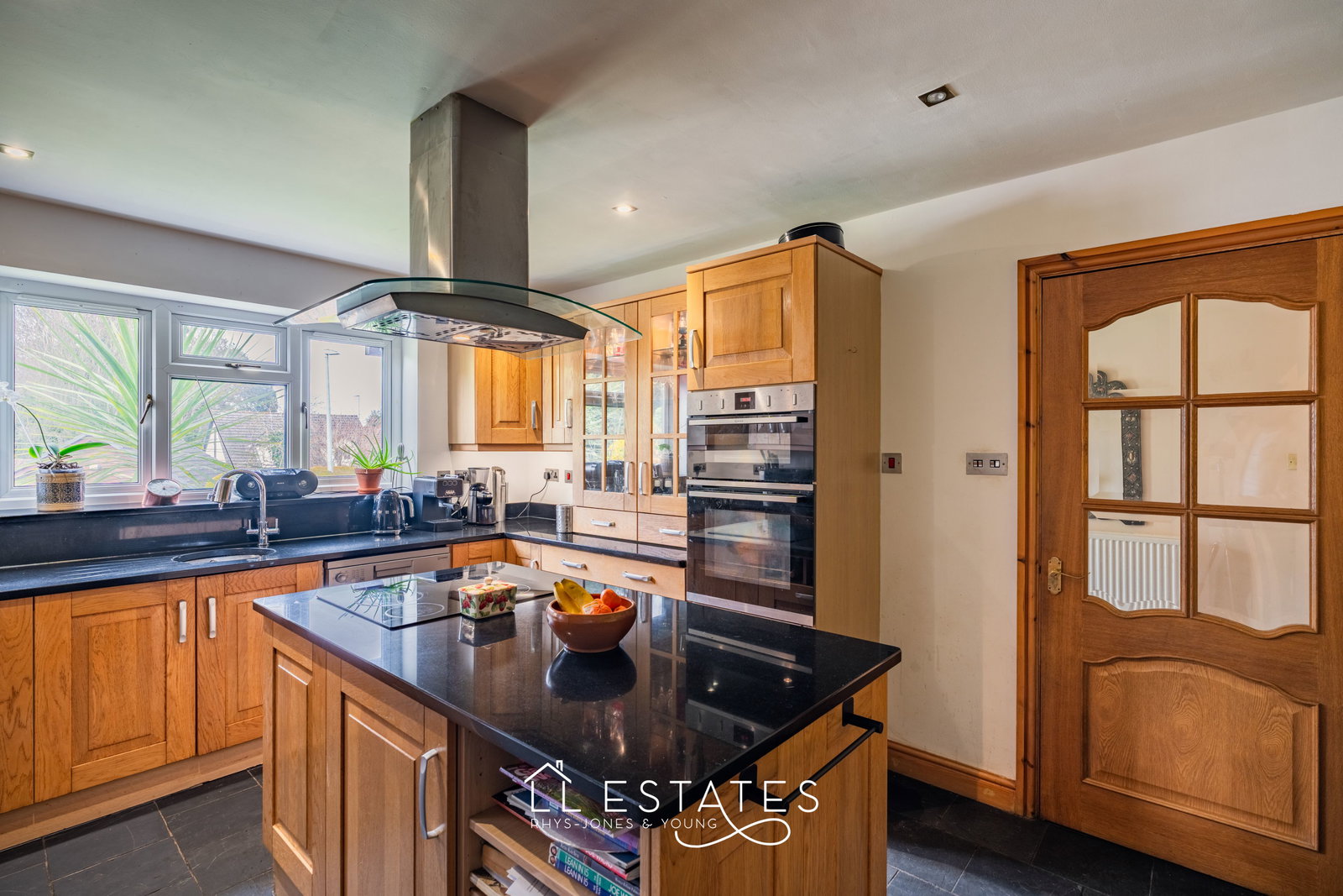 3 bed detached house for sale in Cae Felin, Betws Yn Rhos, LL22 8AZ 4