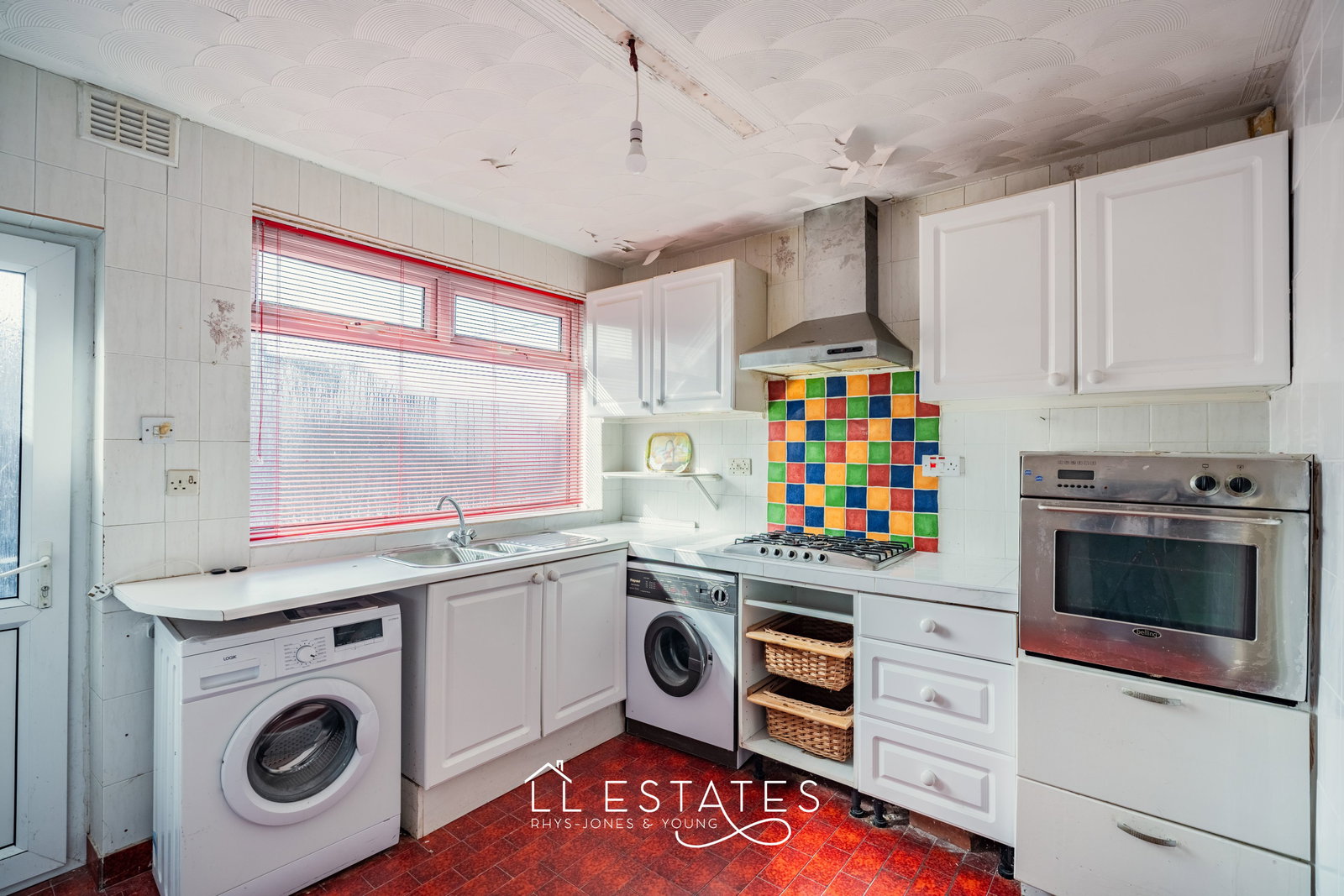 3 bed bungalow for sale in Denbigh Circle, Kinmel Bay, LL18 5HW  - Property Image 5