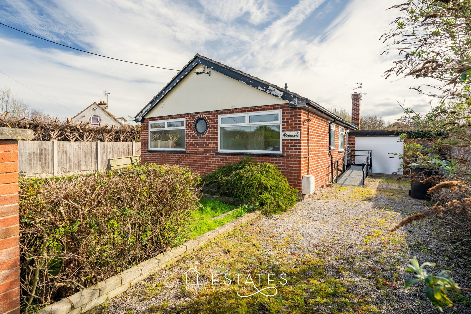 3 bed bungalow for sale in Denbigh Circle, Kinmel Bay, LL18 5HW  - Property Image 1