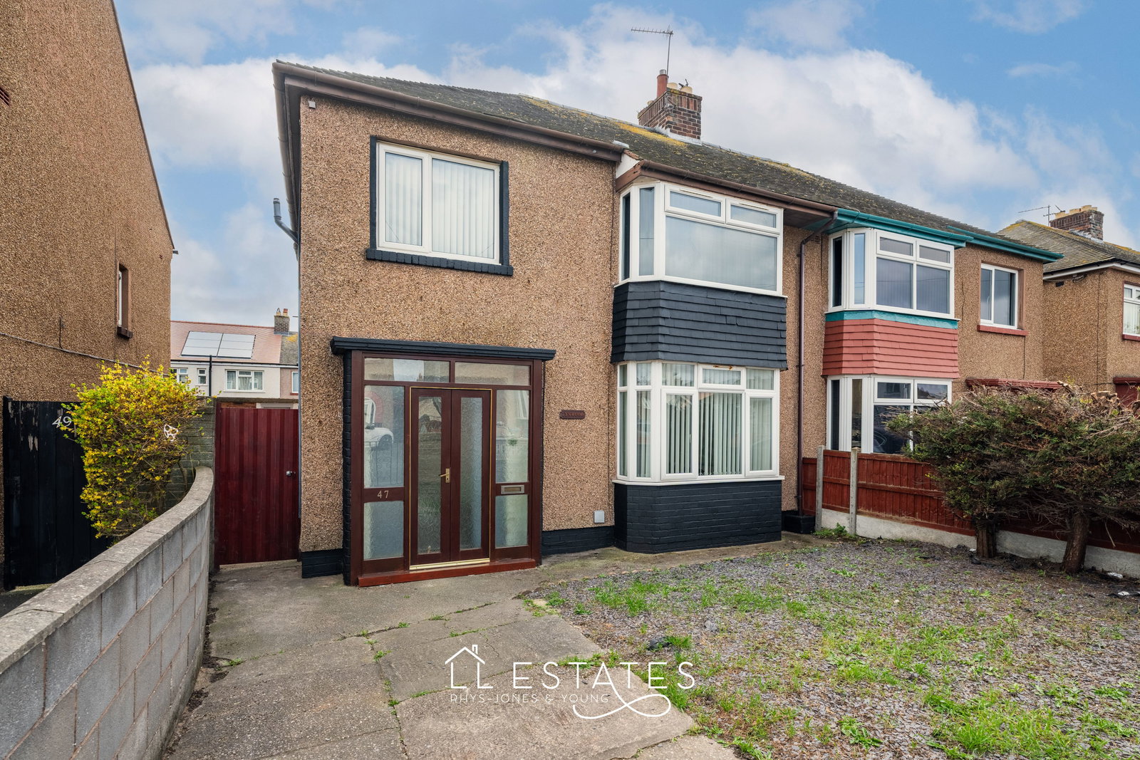 3 bed semi-detached house for sale in Frederick Street, Rhyl - Property Image 1