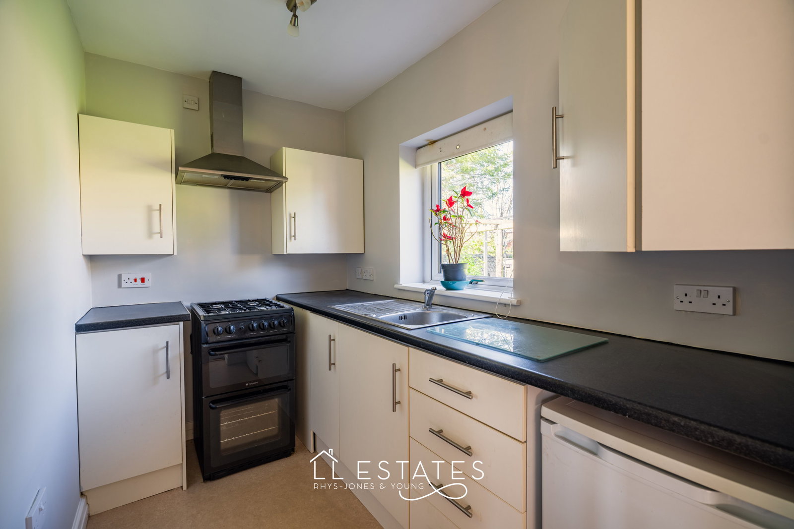 4 bed detached house for sale in Vicarage Lane, Rhuddlan, LL18 2UE  - Property Image 19