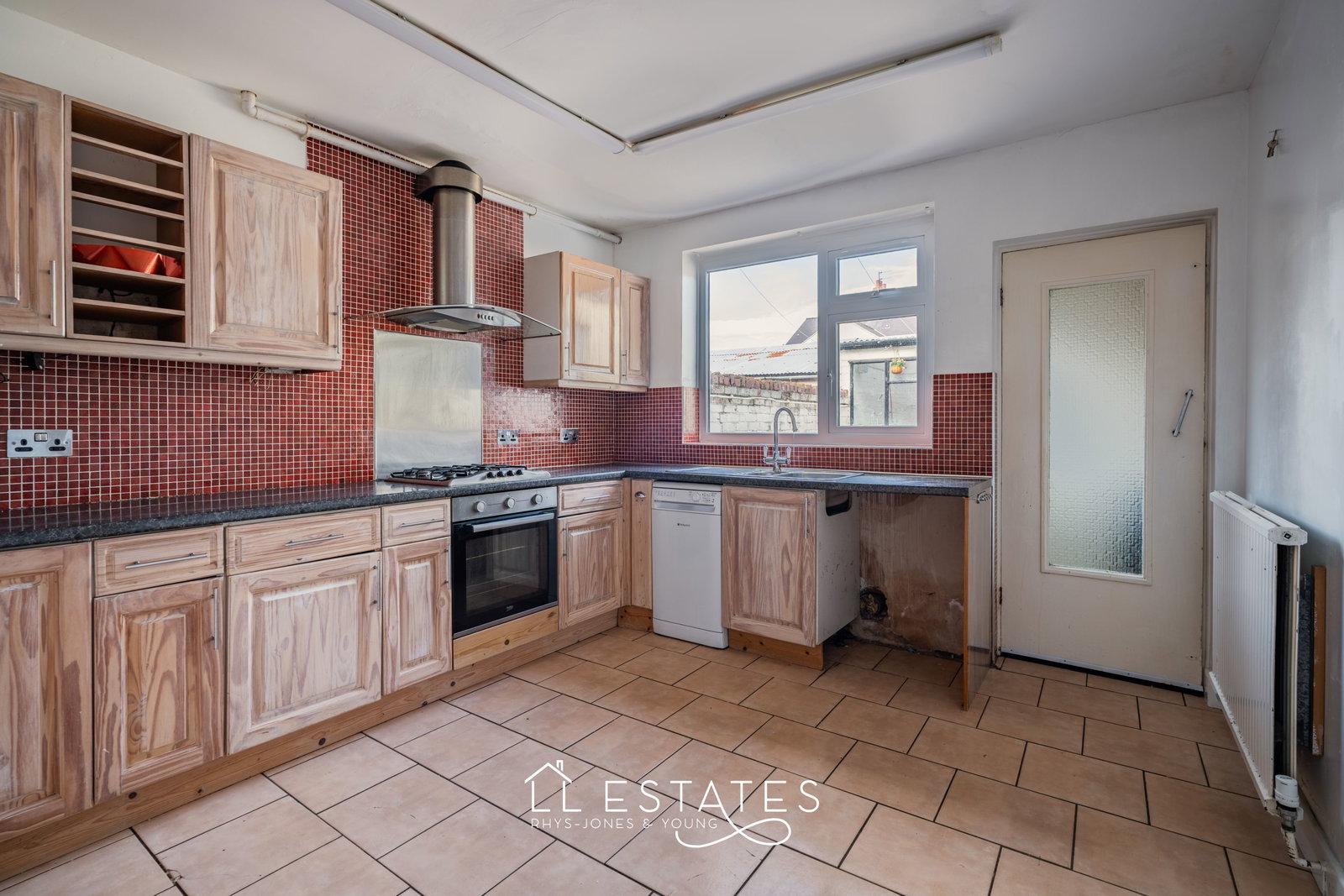 3 bed semi-detached house for sale in Seabank Road, Rhyl, LL18 1EA  - Property Image 3