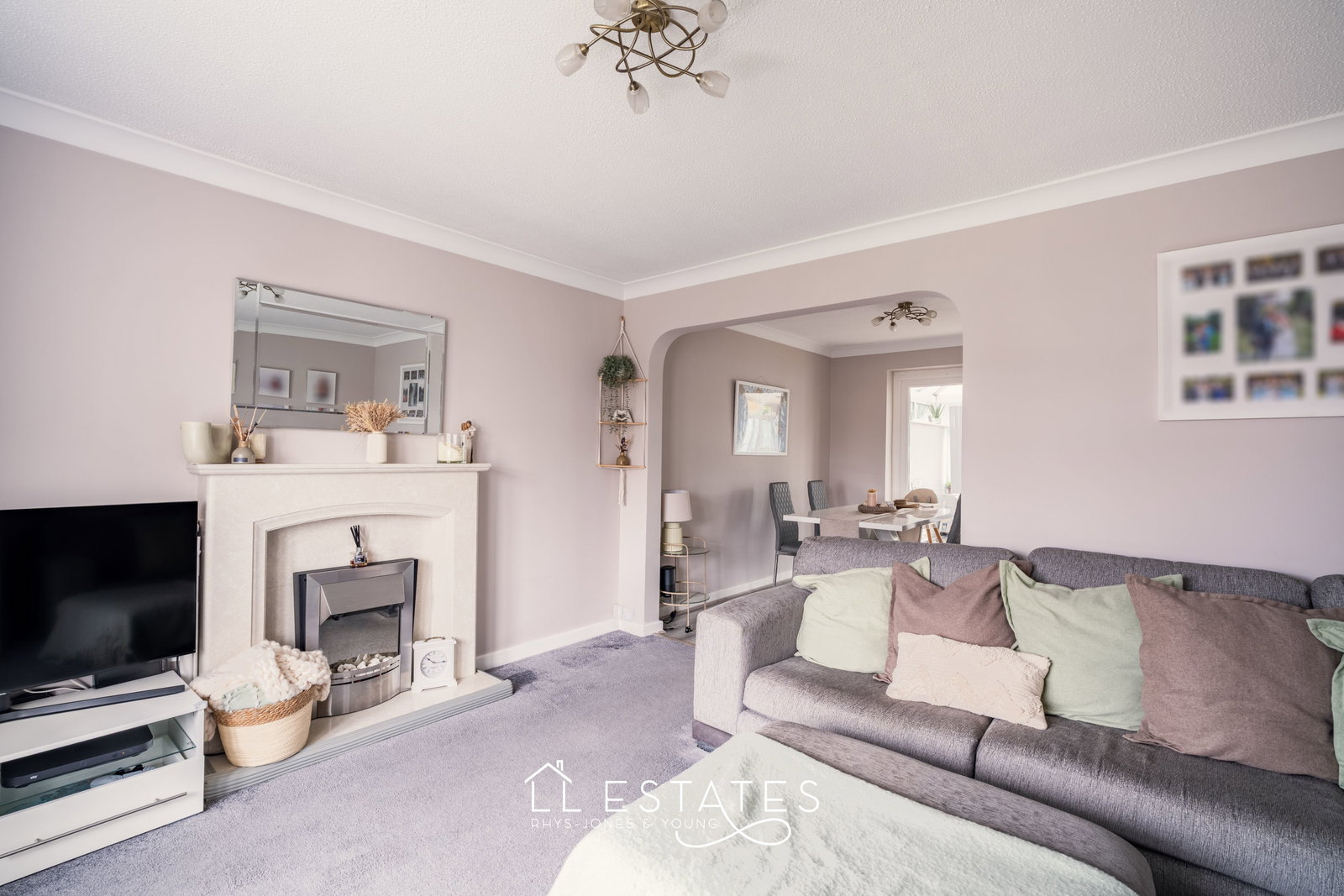 3 bed link detached house for sale in Llwyn Onn, St. Asaph 2