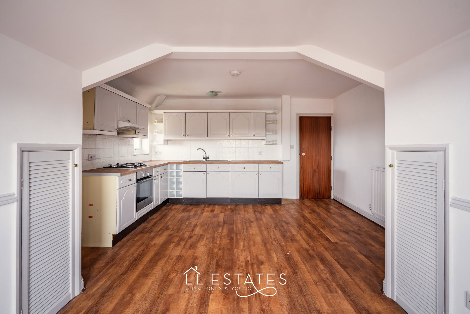 3 bed flat for sale in Fforddlas, Prestatyn, LL19 9SG  - Property Image 8