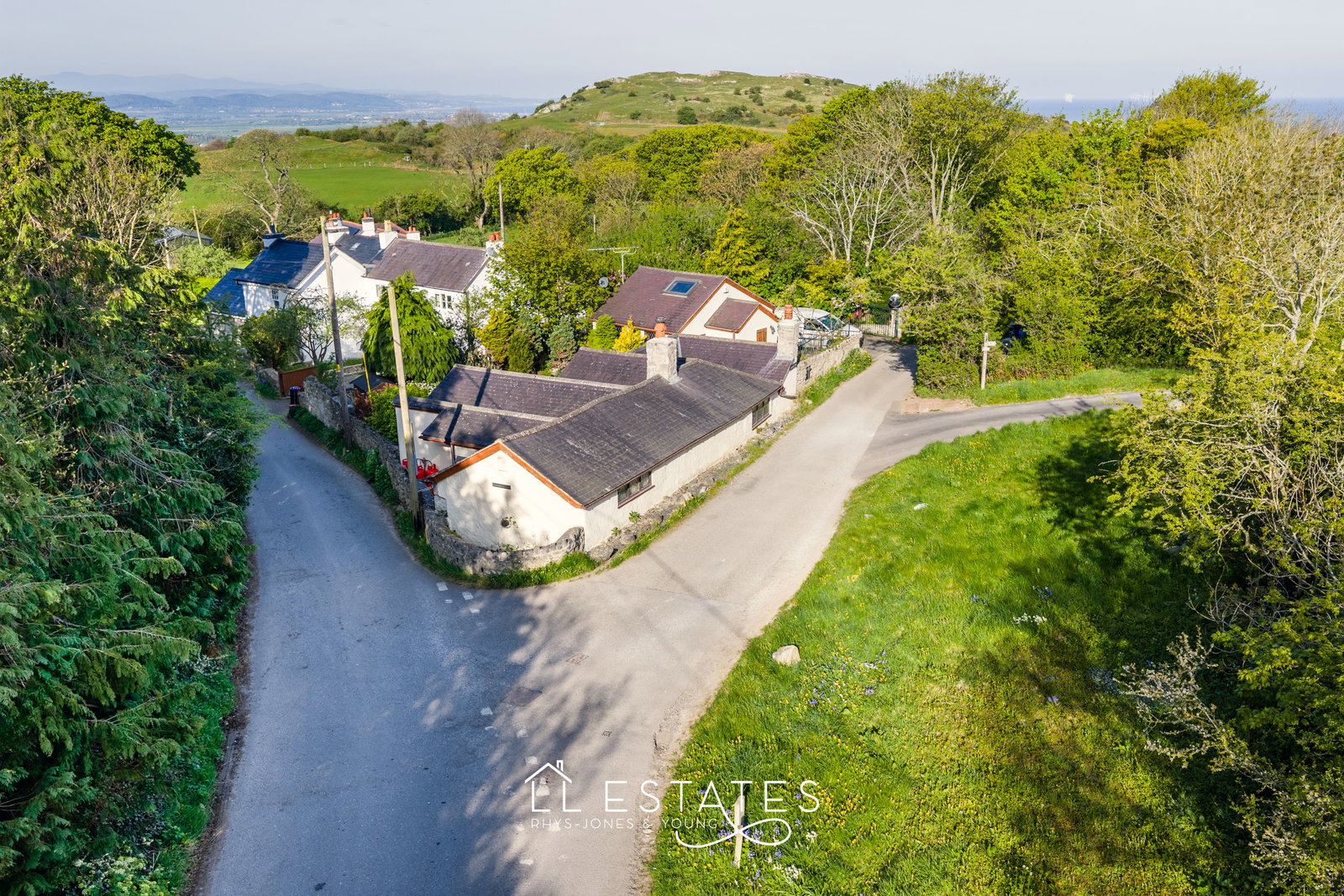 2 bed bungalow for sale in Laburnum Cottage  - Property Image 1