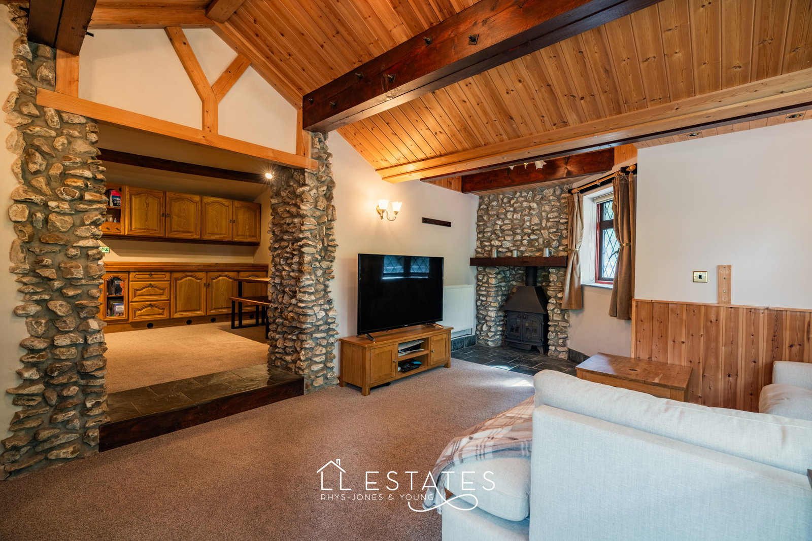 2 bed bungalow for sale in Laburnum Cottage  - Property Image 3