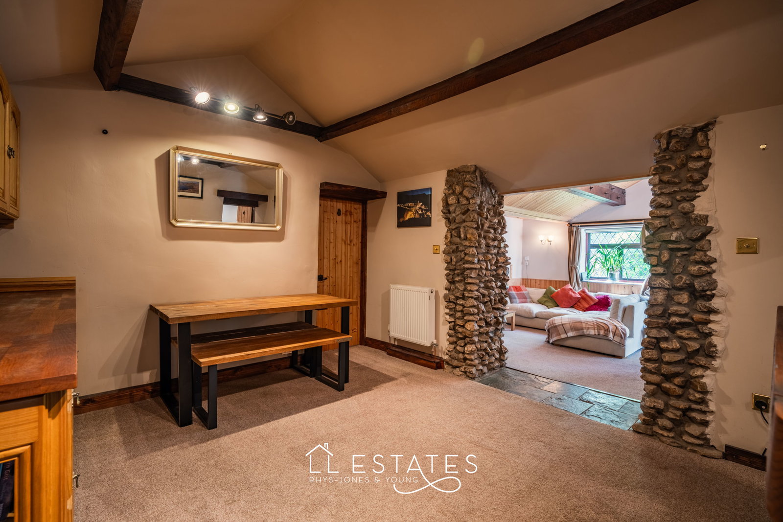 2 bed bungalow for sale in Laburnum Cottage  - Property Image 12