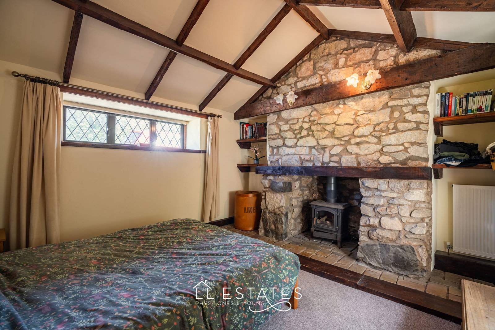 2 bed bungalow for sale in Laburnum Cottage 8