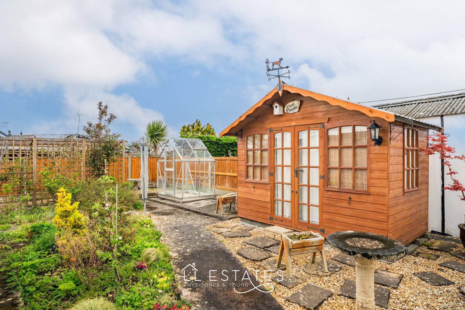 2 bed bungalow for sale in Shaun Drive, Rhyl  - Property Image 10