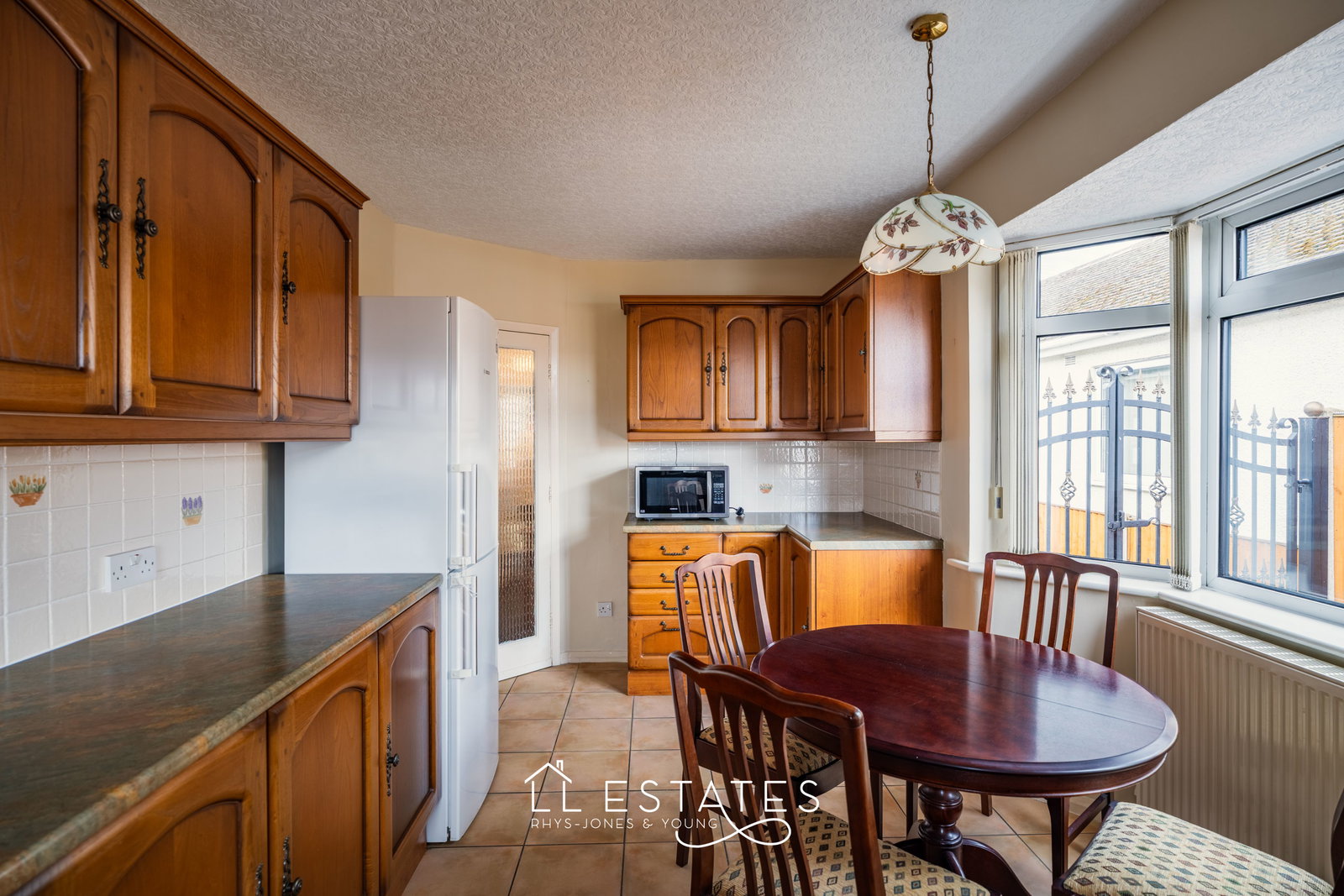 2 bed bungalow for sale in Shaun Drive, Rhyl  - Property Image 3