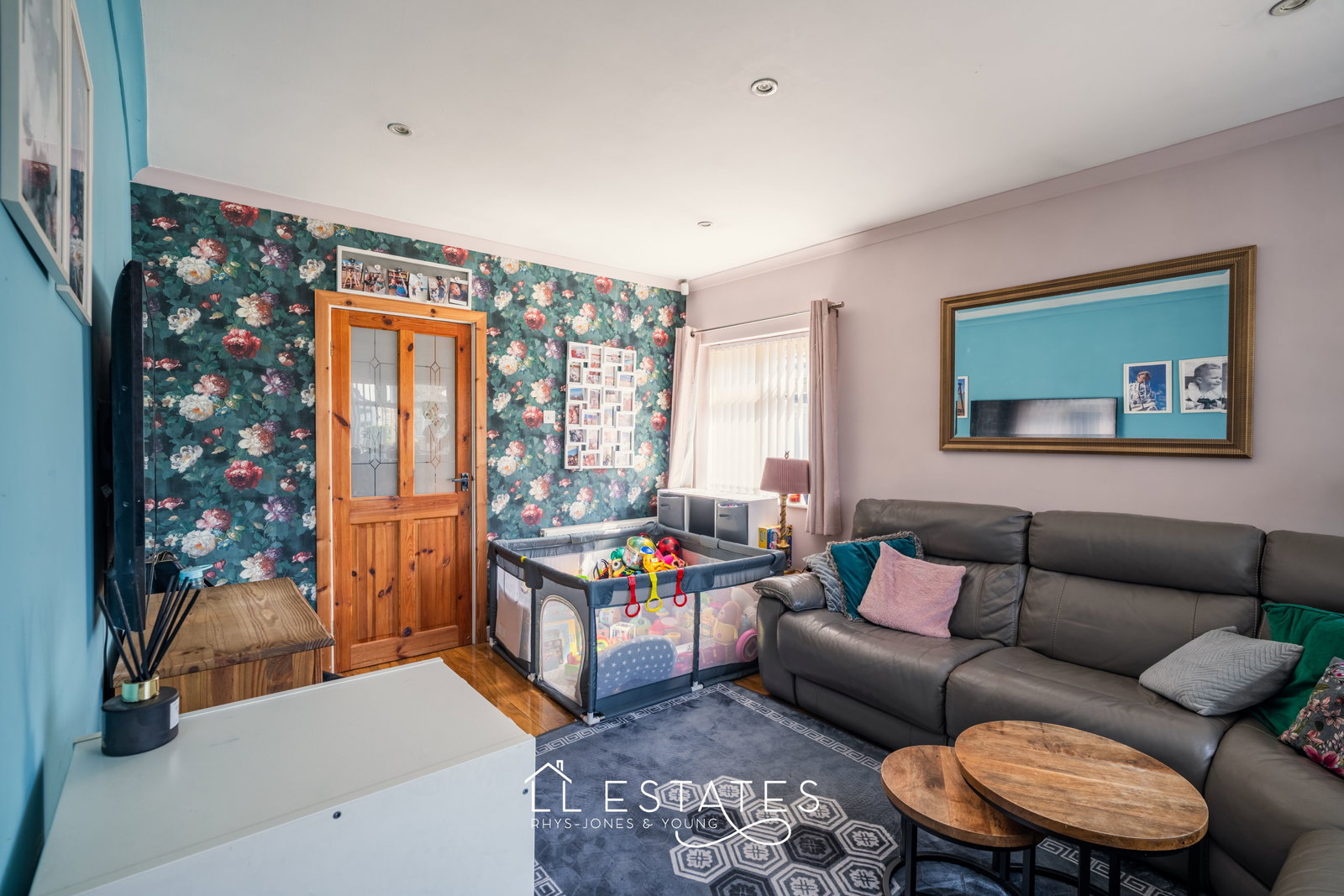 3 bed bungalow for sale in Bryn Cwnin Road, Rhyl, LL18 4UD  - Property Image 2