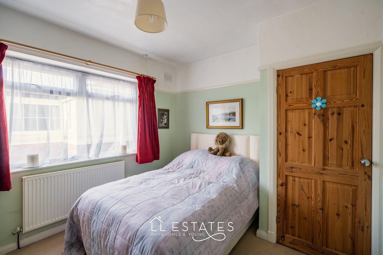 3 bed bungalow for sale in Ffordd Dewi, Rhuddlan 7