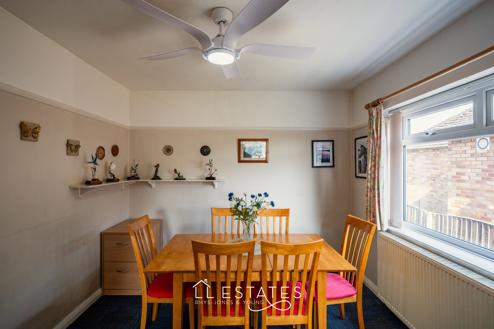 3 bed bungalow for sale in Ffordd Dewi, Rhuddlan  - Property Image 3