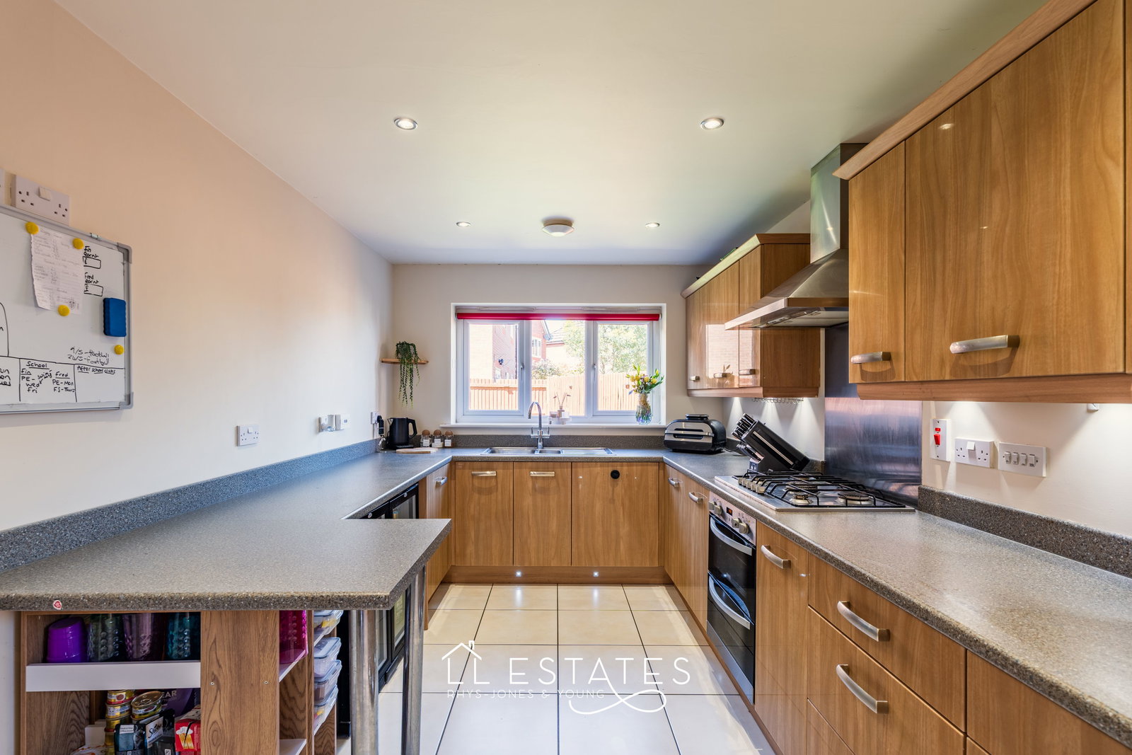 4 bed detached house for sale in Golygfa Clwyd, Rhyl  - Property Image 4