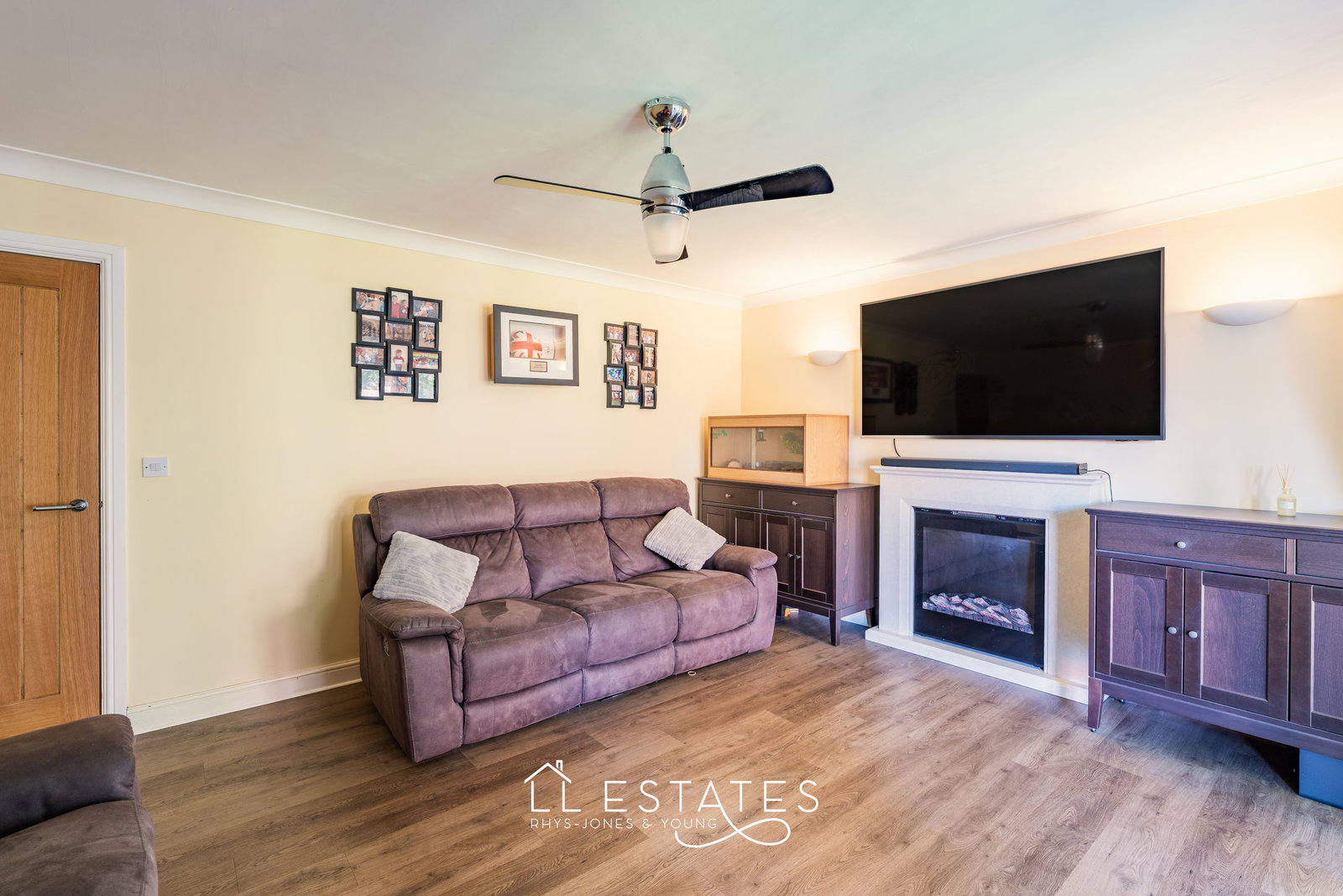 4 bed detached house for sale in Golygfa Clwyd, Rhyl 5