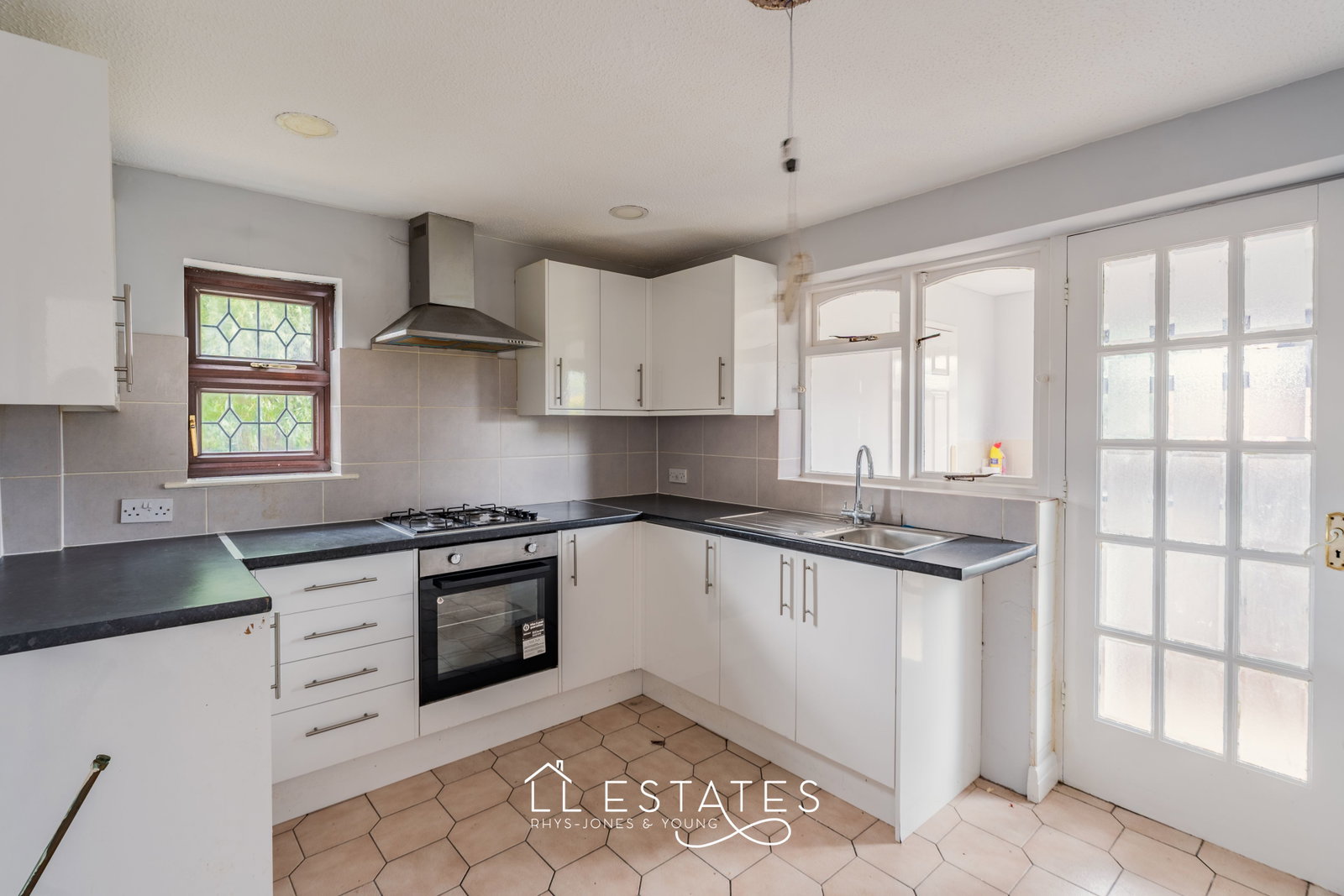 4 bed detached house for sale in Clwyd Park, Kinmel Bay 1