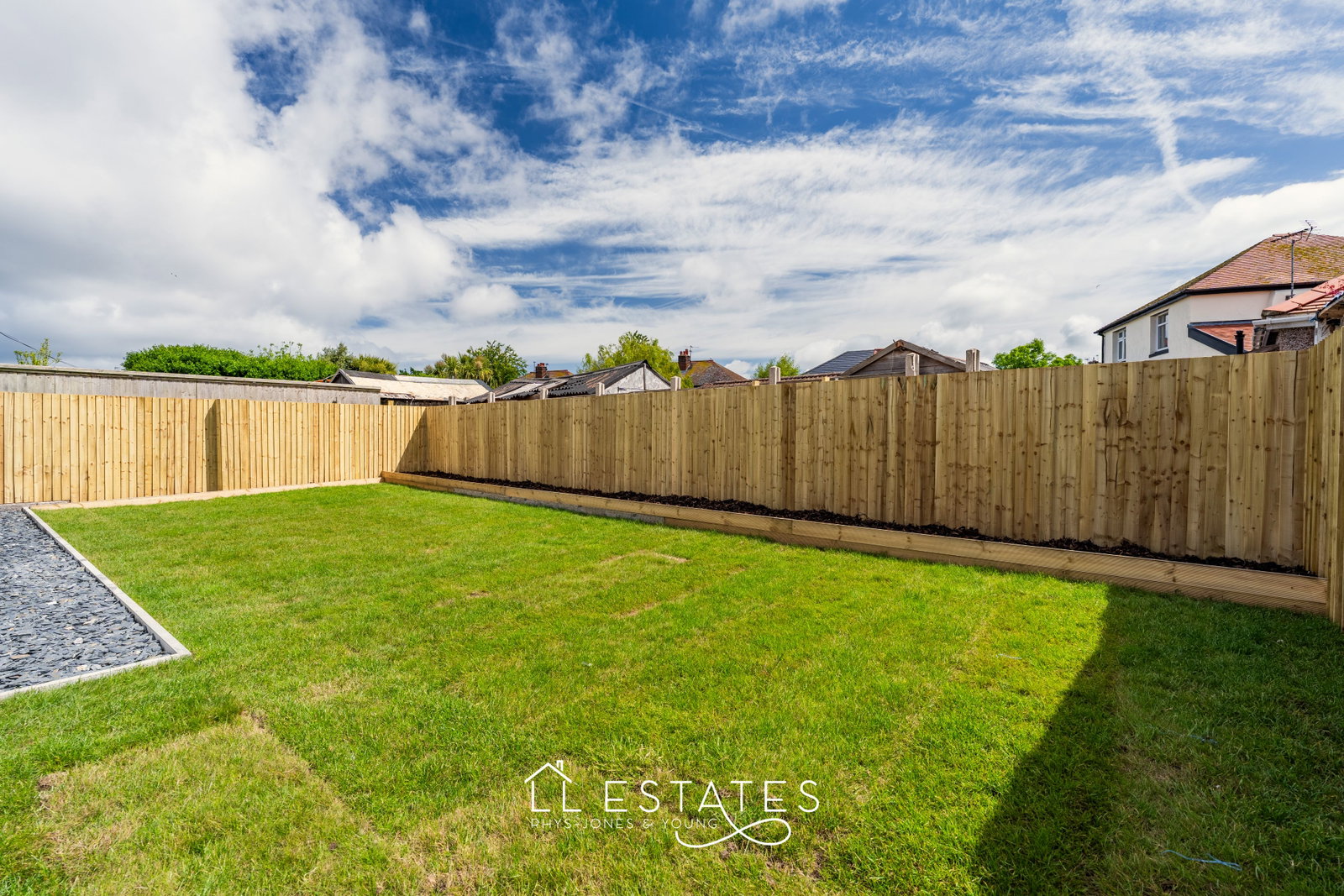 2 bed bungalow for sale in Weaver Avenue, Rhyl  - Property Image 9