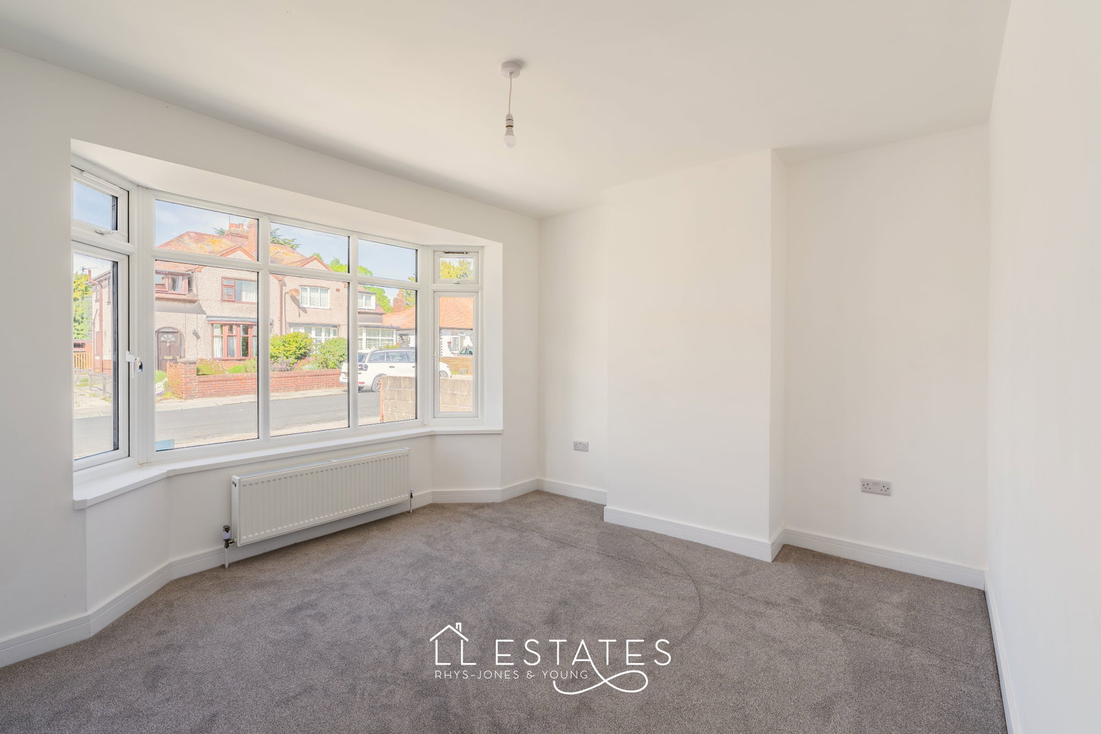 2 bed bungalow for sale in Weaver Avenue, Rhyl 1