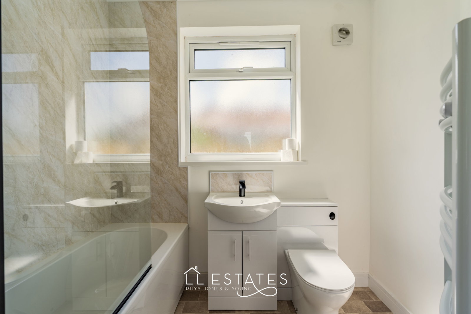 2 bed bungalow for sale in Weaver Avenue, Rhyl  - Property Image 6