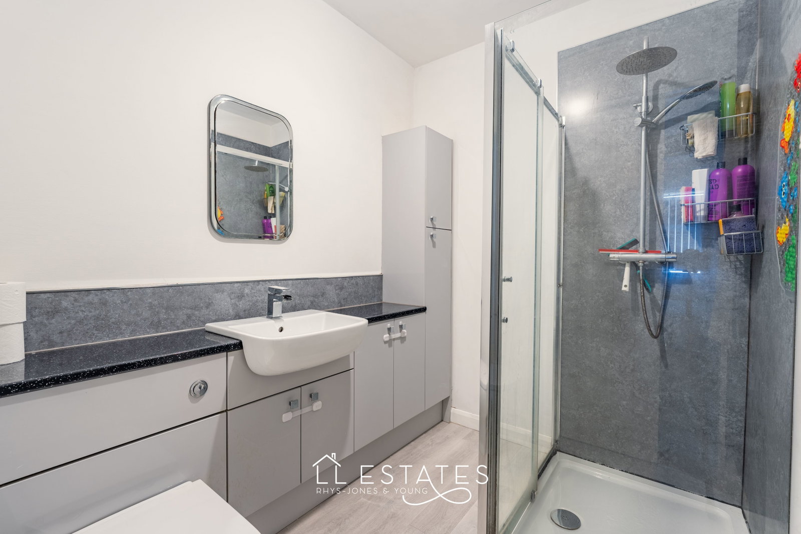 3 bed bungalow for sale in Fforddisa, Prestatyn, LL19 8ED  - Property Image 8