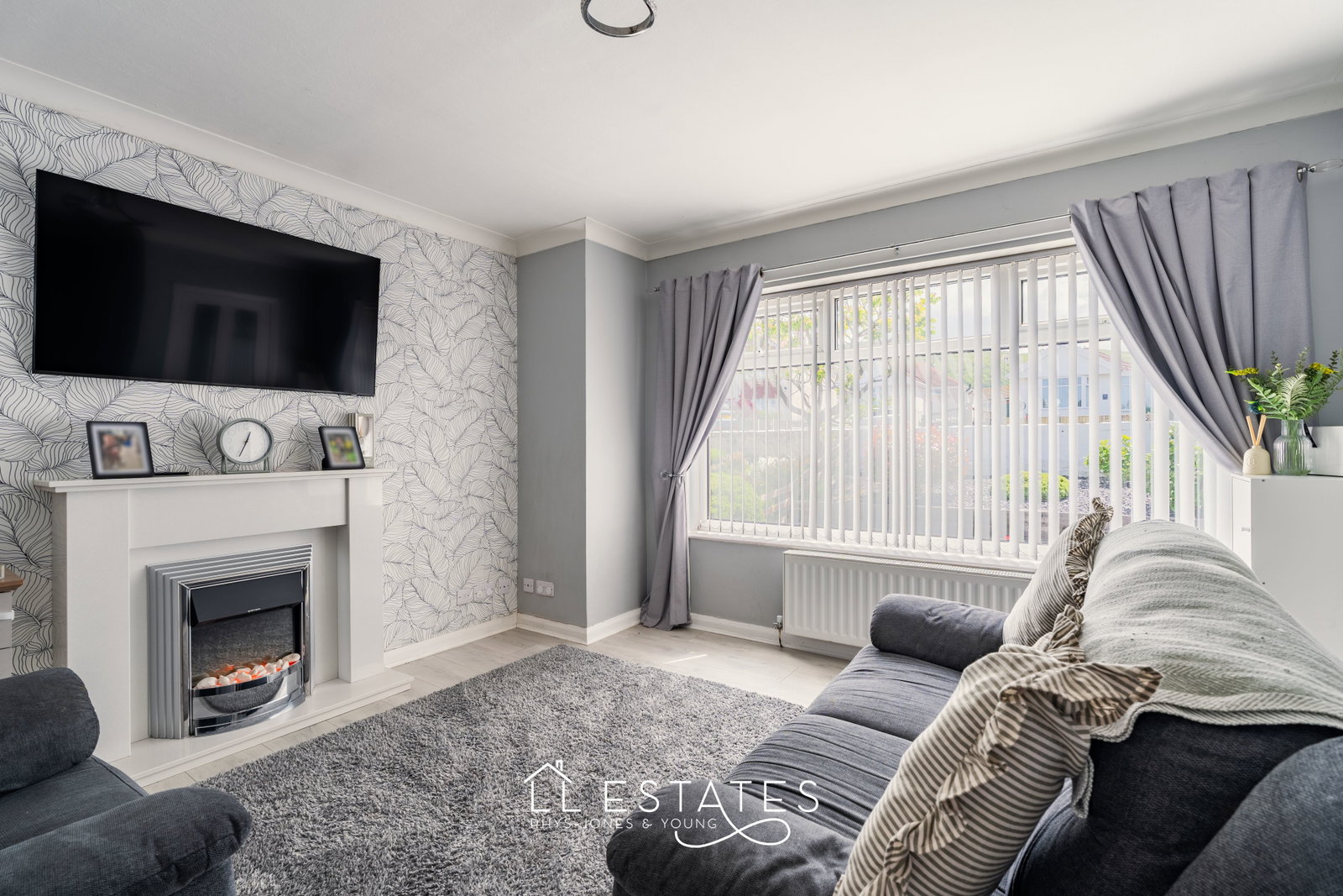 3 bed bungalow for sale in Fforddisa, Prestatyn, LL19 8ED 3