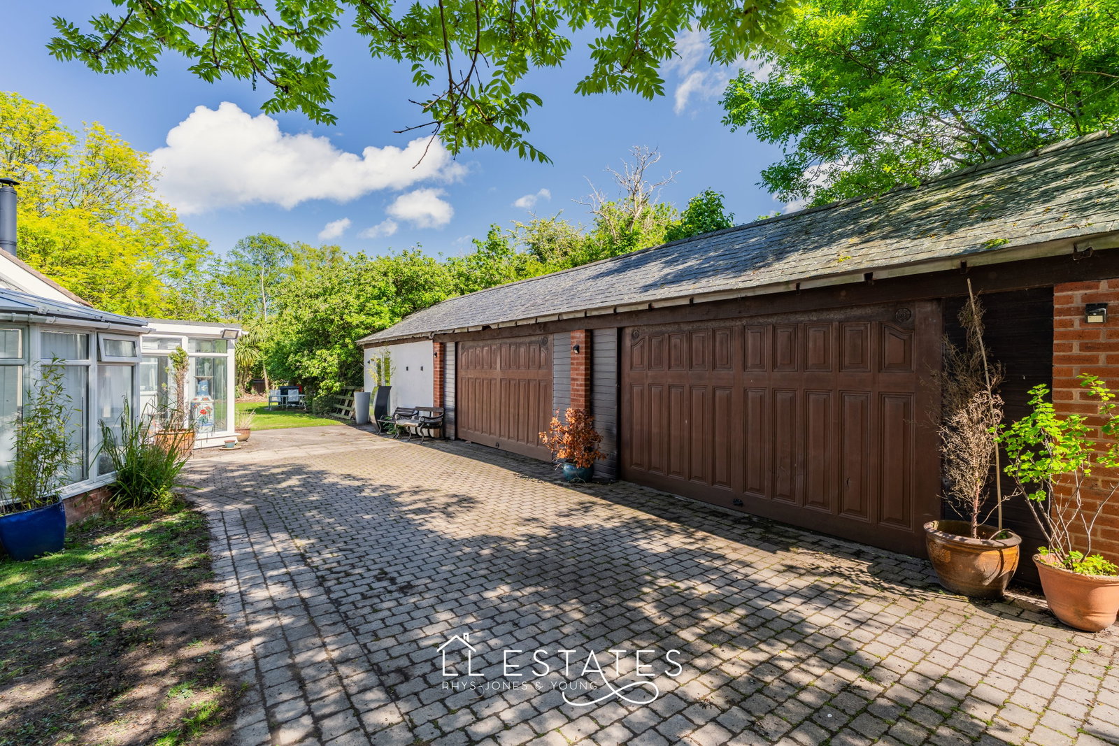 3 bed bungalow for sale in Avondale Drive, Rhyl, LL18 4EL  - Property Image 4