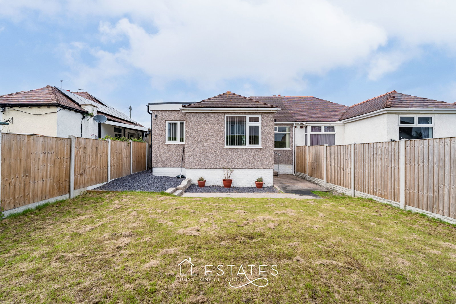 2 bed semi-detached bungalow for sale in Rhyl Coast Road, Rhyl, LL18 3PS  - Property Image 11