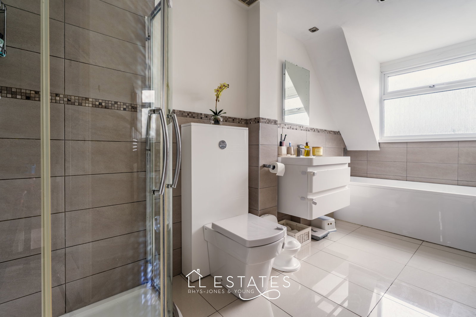 3 bed semi-detached house for sale in Bryn Morfa, Bodelwyddan, LL18 5TP  - Property Image 10