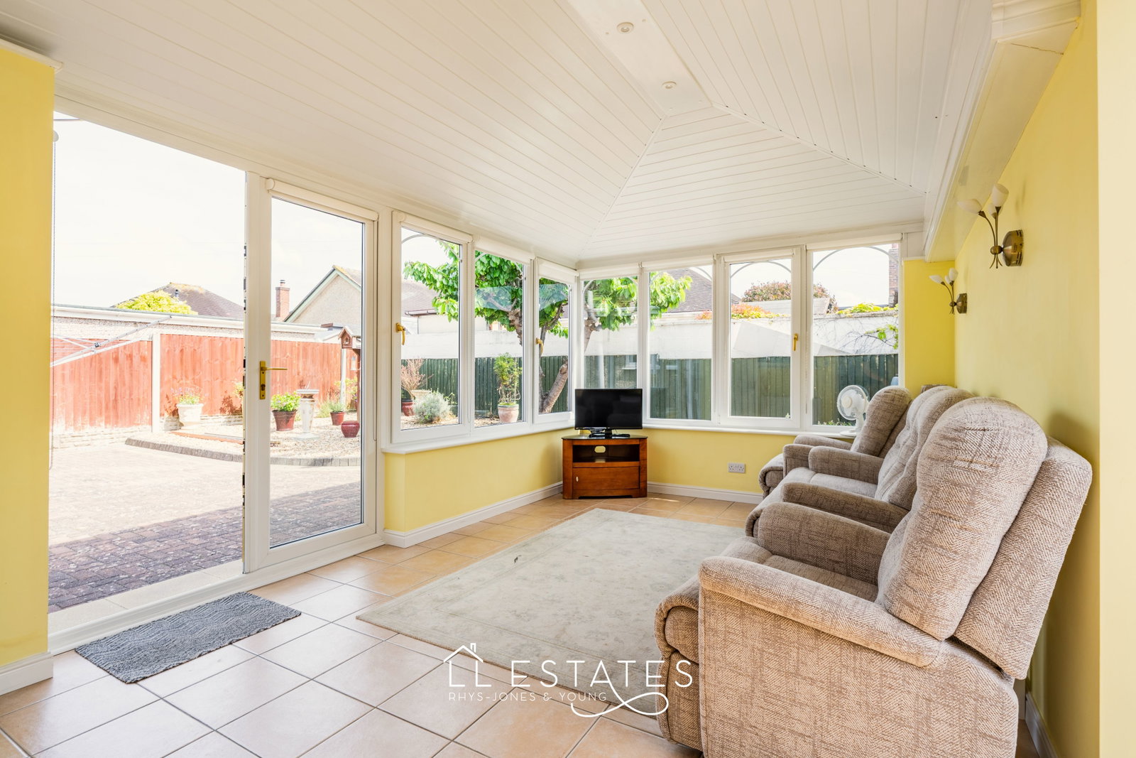 3 bed bungalow for sale in Ffordd Nant, Rhuddlan, LL18 2SW 1