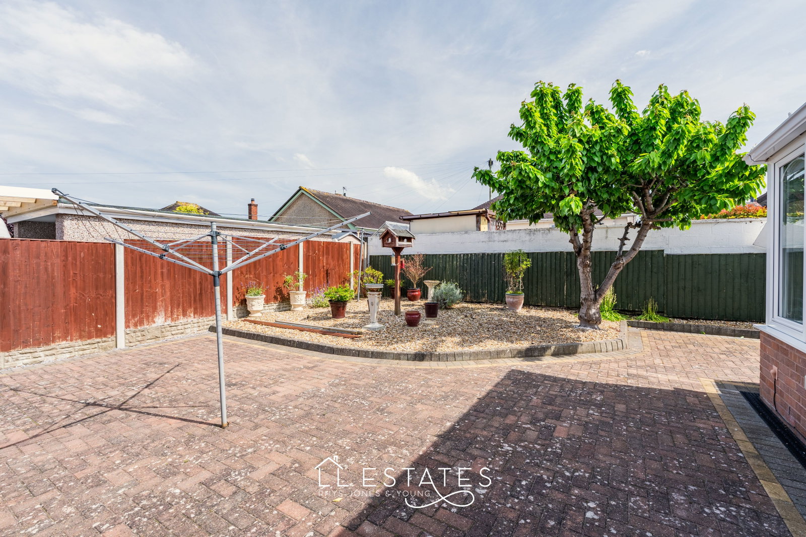 3 bed bungalow for sale in Ffordd Nant, Rhuddlan, LL18 2SW  - Property Image 10