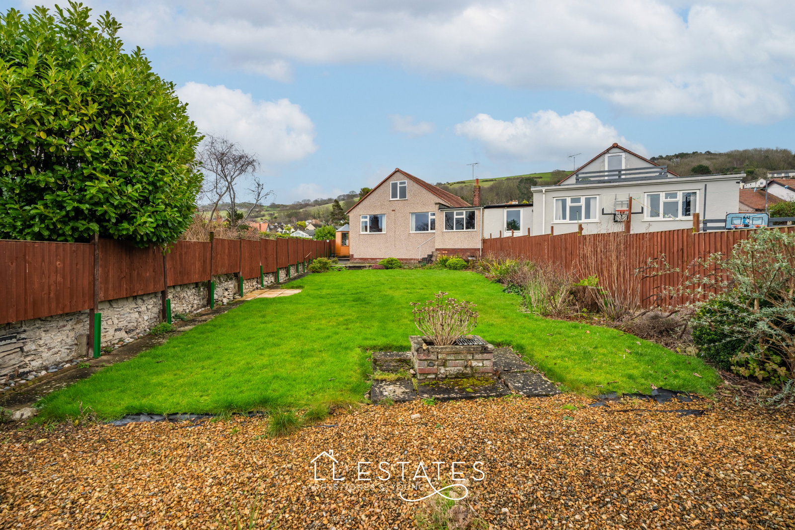 2 bed bungalow for sale in Linden Close, Prestatyn, LL19 9EG  - Property Image 2