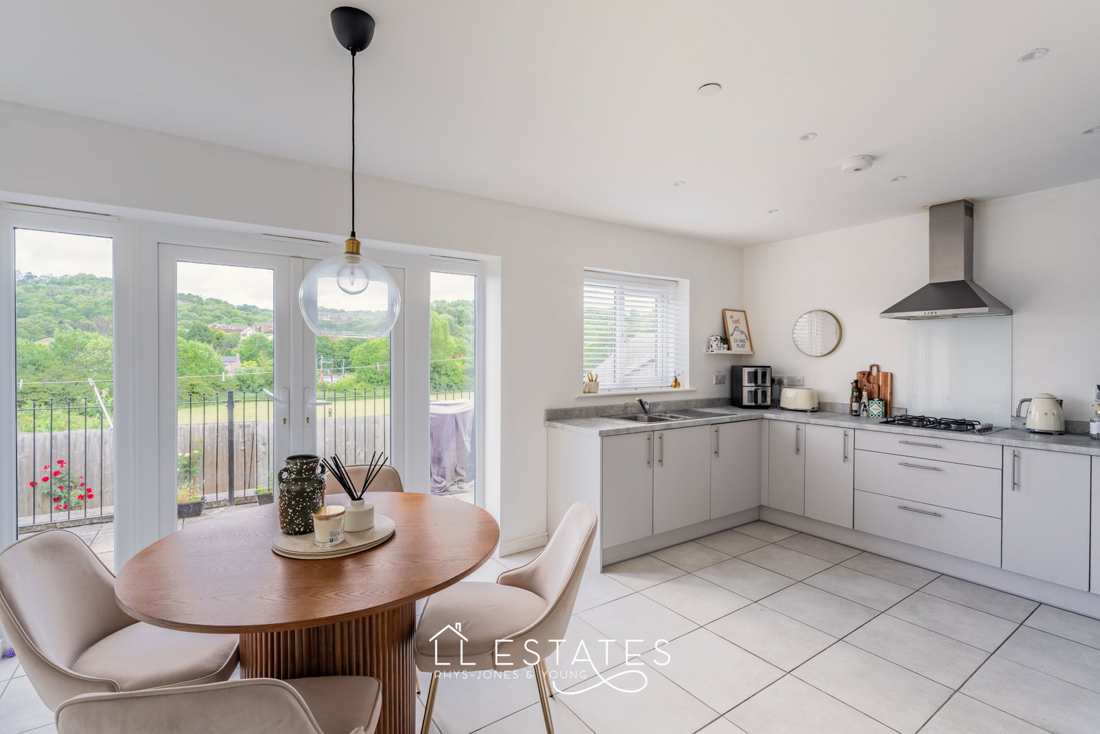 3 bed detached house for sale in Maes Cwyfan, Dyserth, LL18 6BF  - Property Image 3