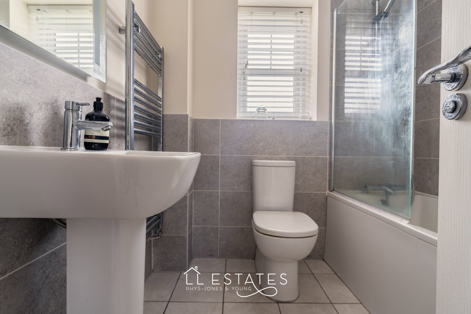 3 bed detached house for sale in Maes Cwyfan, Dyserth, LL18 6BF 9
